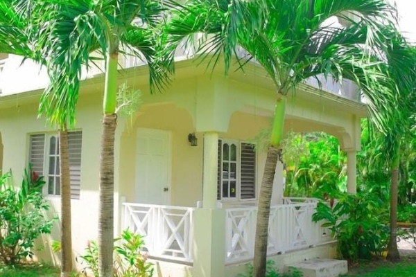 Hotel Coral Seas Beach Resort (Whitehall)